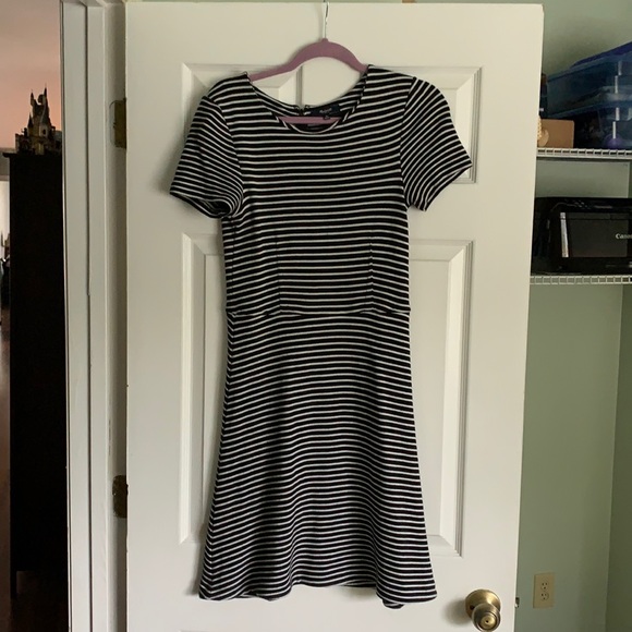 Madewell Dresses & Skirts - Madewell Black/white stripe Dress